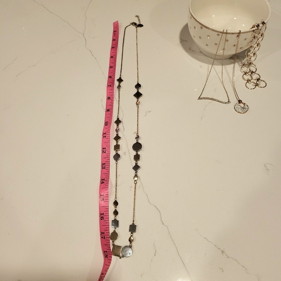 Beautiful 4 Necklace Bundle! - Picture 8 of 10